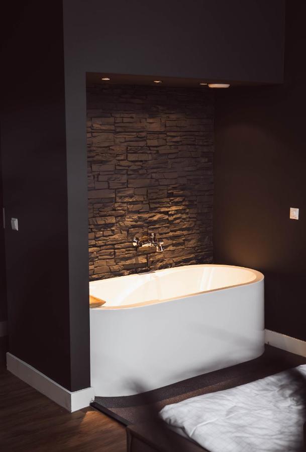 Tres Boutique Hotel Горинхем Екстериор снимка