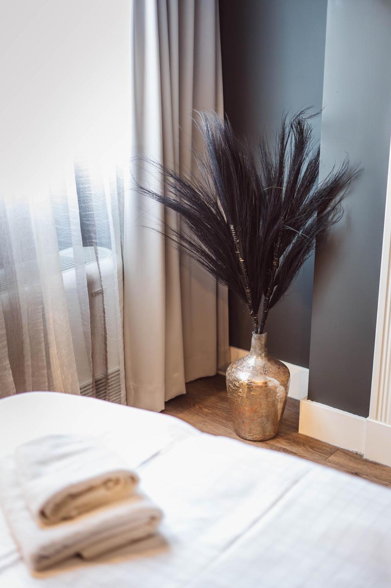 Tres Boutique Hotel Горинхем Екстериор снимка